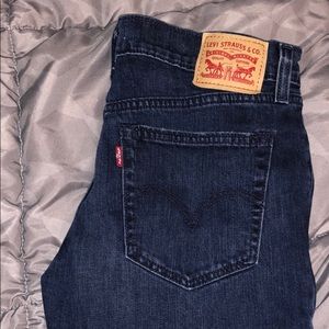 Levi’s boyfriend jeans